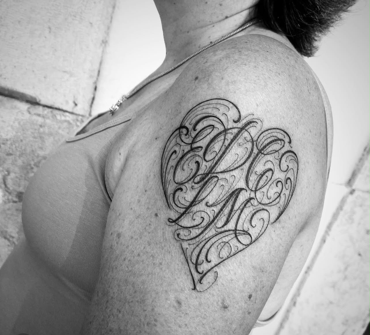 Okin - Lettering / Ornamental Script
